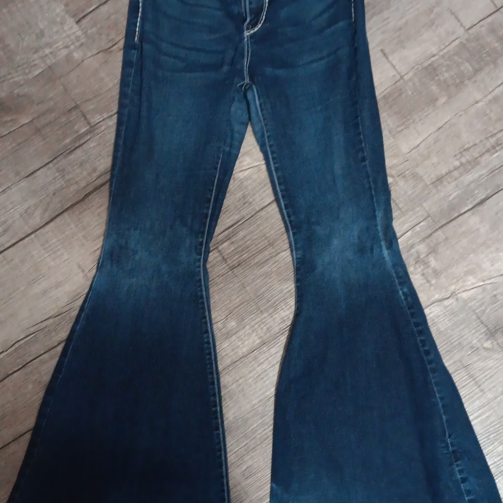L & B Jeans